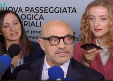 Crozza/Sangiuliano: «Ho fatto una gaffe. manco avessi detto che la torre pendente è a Pisa!»