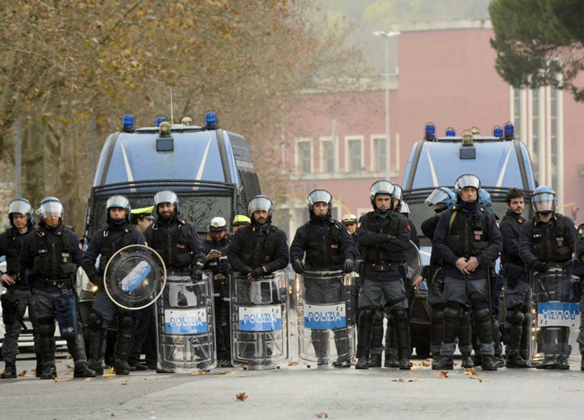 Derby, scatta l’allarme sicurezza e razzismo: per Rona-Lazio 1000 agenti