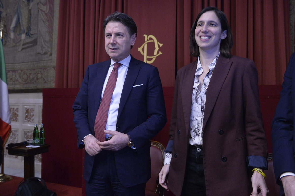 Conte, altra mazzata: “Salis candidata? Il Pd l’ha reso un balletto mediatico” Conte, altra mazzata: “Salis candidata? Il Pd l’ha reso un balletto mediatico”