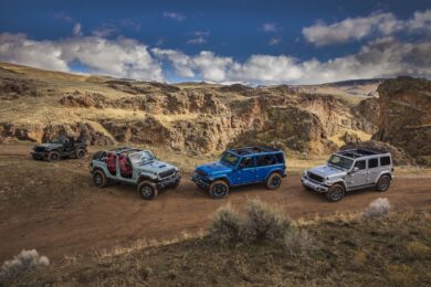 Jeep Wrangler MY 2024 : torna il colore Tuscadero