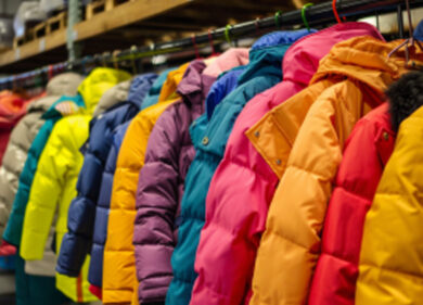 Giacche per bambini tossiche: più della metà di quelle testate contengono Pfas