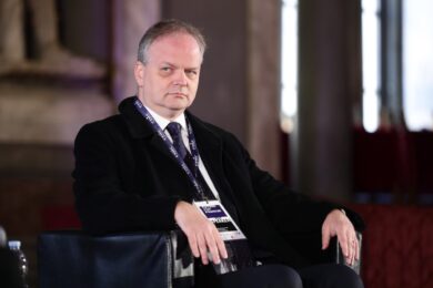 Schmidt ufficializza: “Mi candido a sindaco di Firenze”