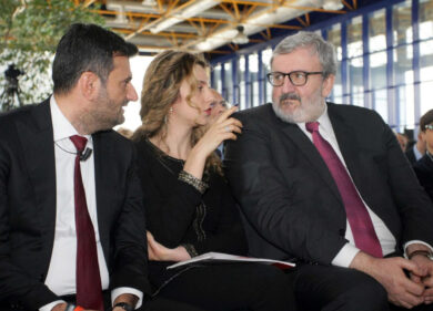 Emiliano: “Io spina nel fianco del Pd. Attiro voti anche da destra”