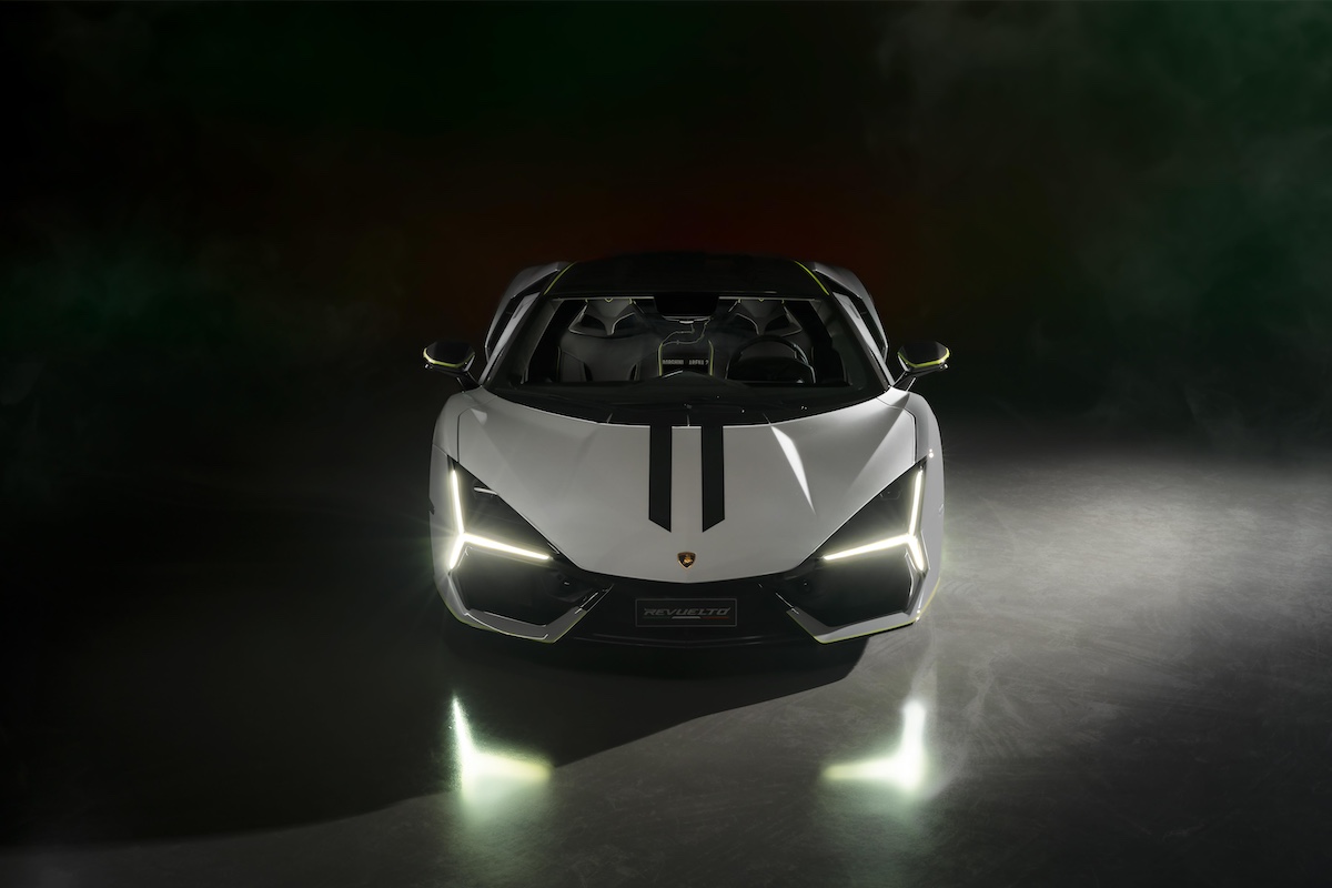 Lamborghini Revuelto V12 HPEV: debutto speciale ad Imola Lamborghini Revuelto V12 HPEV: debutto speciale ad Imola