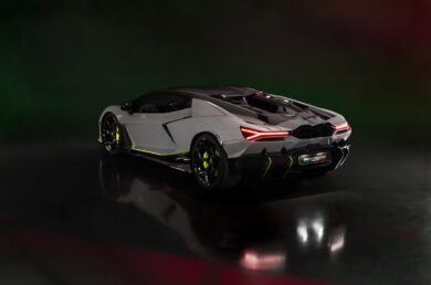 Lamborghini Revuelto V12 HPEV: debutto speciale ad Imola