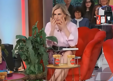 Simona Ventura, viso paralizzato: “Mezza faccia bloccata”. Che cosa è successo