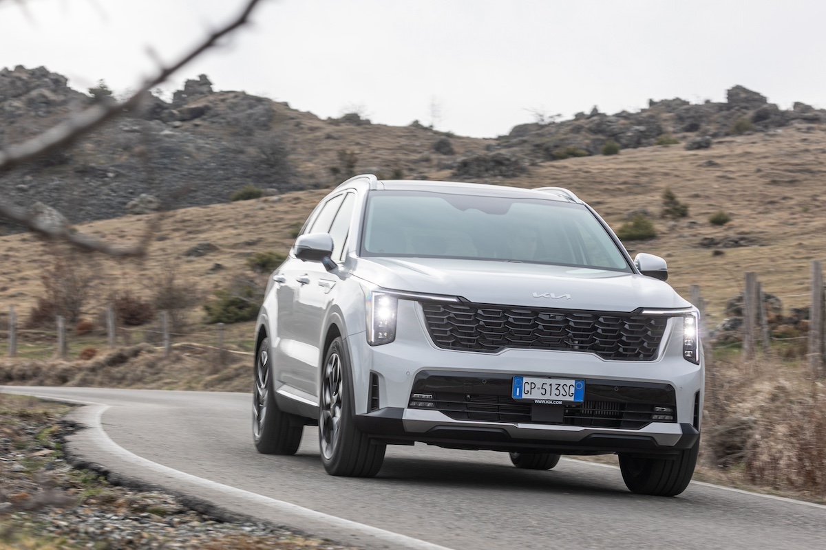 Kia nuovo Sorento, ritorna il diesel
