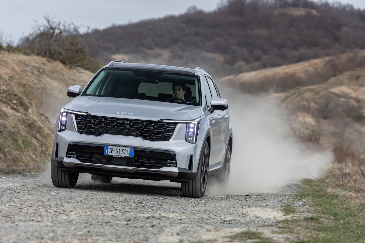 Kia nuovo Sorento, ritorna il diesel