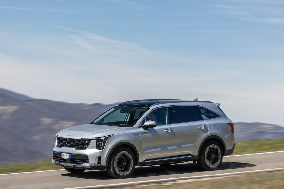 Kia nuovo Sorento, ritorna il diesel