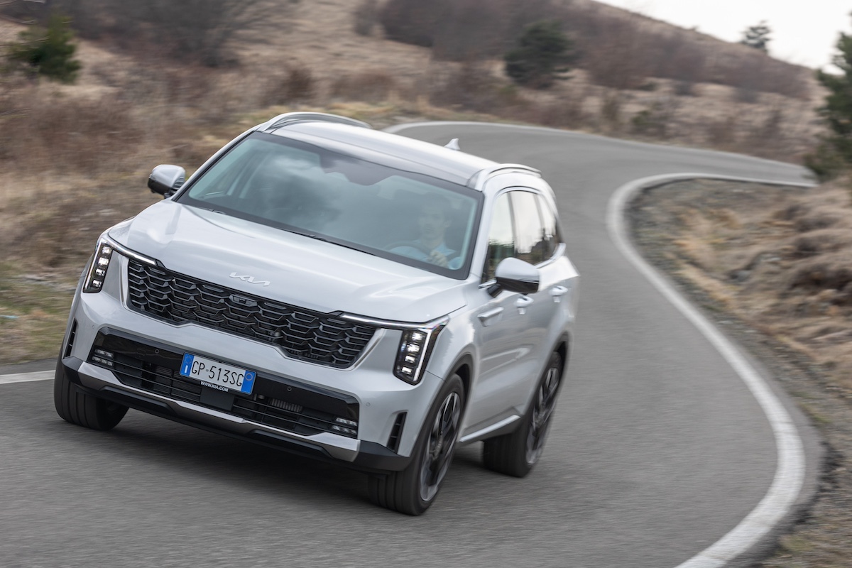Kia nuovo Sorento, ritorna il diesel