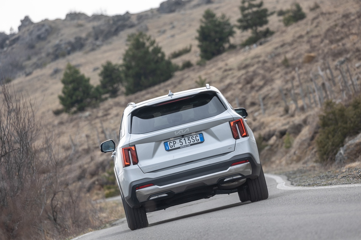 Kia nuovo Sorento, ritorna il diesel