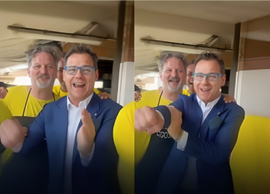 Il leghista Ciocca fa il gesto dell’ombrello alla von der Leyen: “Alla faccia degli insetti”