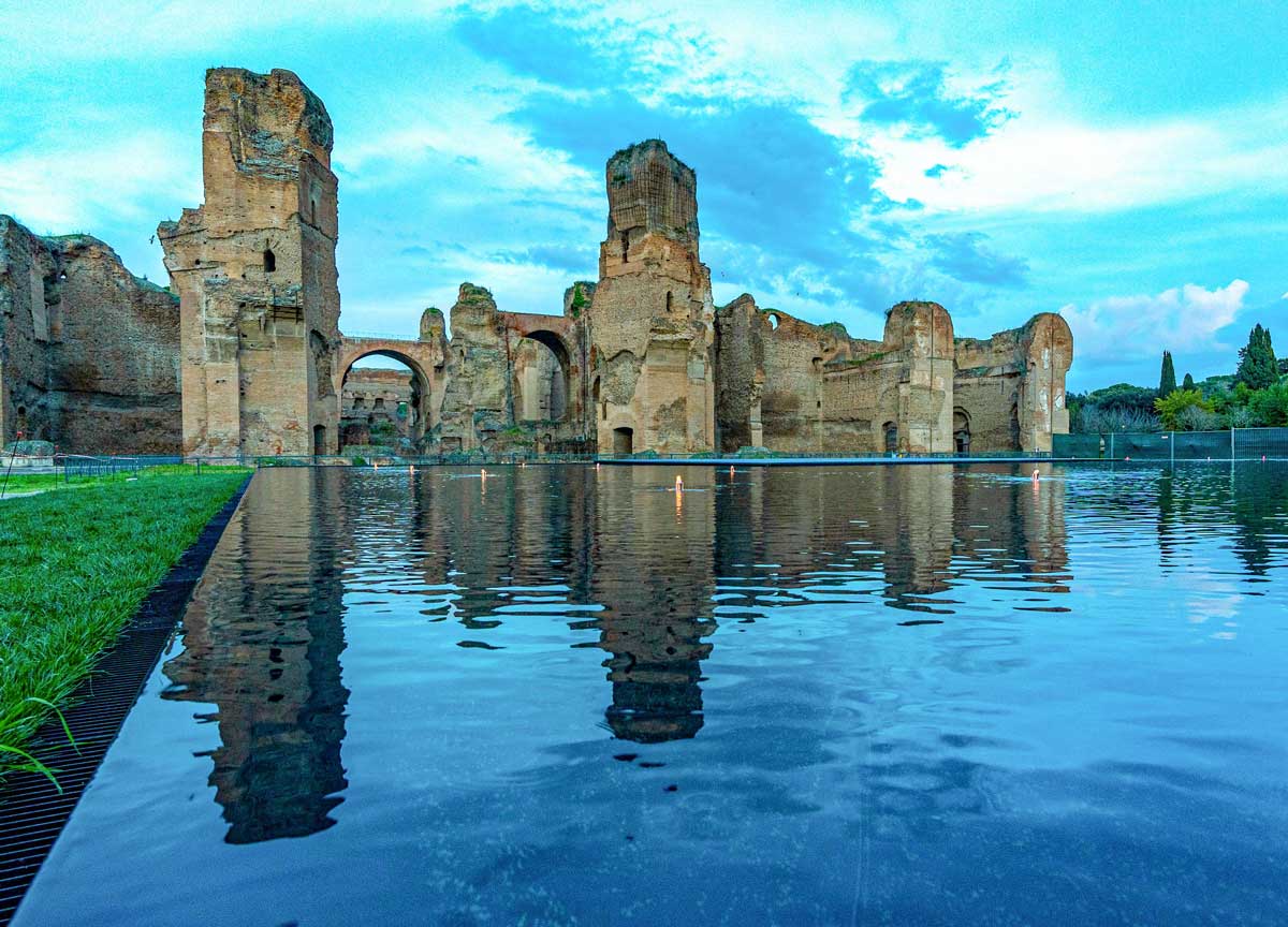 L’acqua alle Terme di Caracalla, sgranate gli occhi: Rhapsody by Aterballetto L’acqua alle Terme di Caracalla, sgranate gli occhi: Rhapsody by Aterballetto