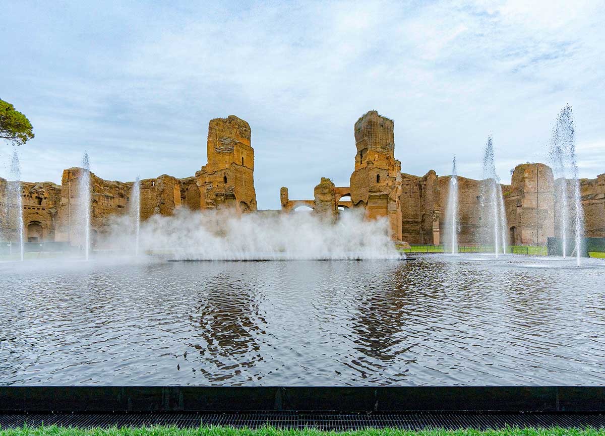 L’acqua alle Terme di Caracalla, sgranate gli occhi: Rhapsody by Aterballetto L’acqua alle Terme di Caracalla, sgranate gli occhi: Rhapsody by Aterballetto
