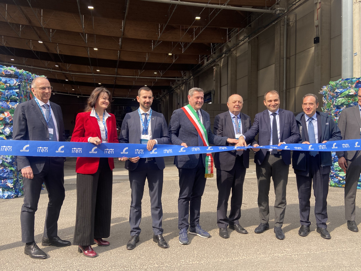 Gruppo Iren inaugura a Borgaro Torinese l’impianto ‘Circular Plastic’ Gruppo Iren inaugura a Borgaro Torinese l’impianto ‘Circular Plastic’