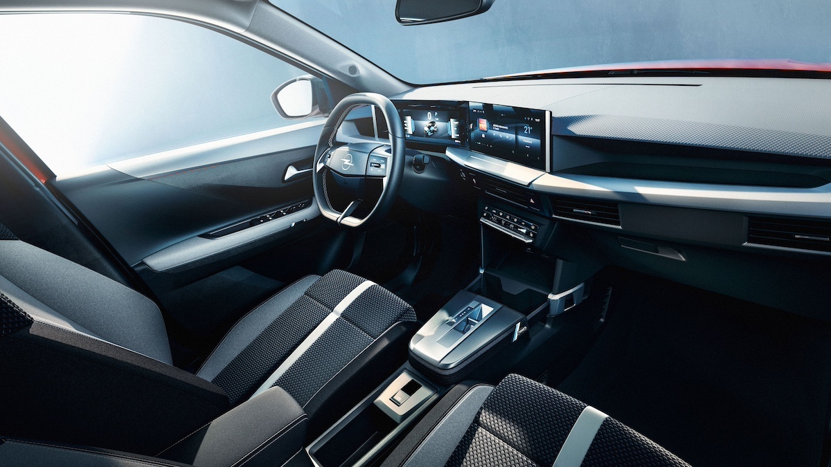 Nuovo Opel Frontera: SUV elettrico e ibrido innovativo Nuovo Opel Frontera: SUV elettrico e ibrido innovativo