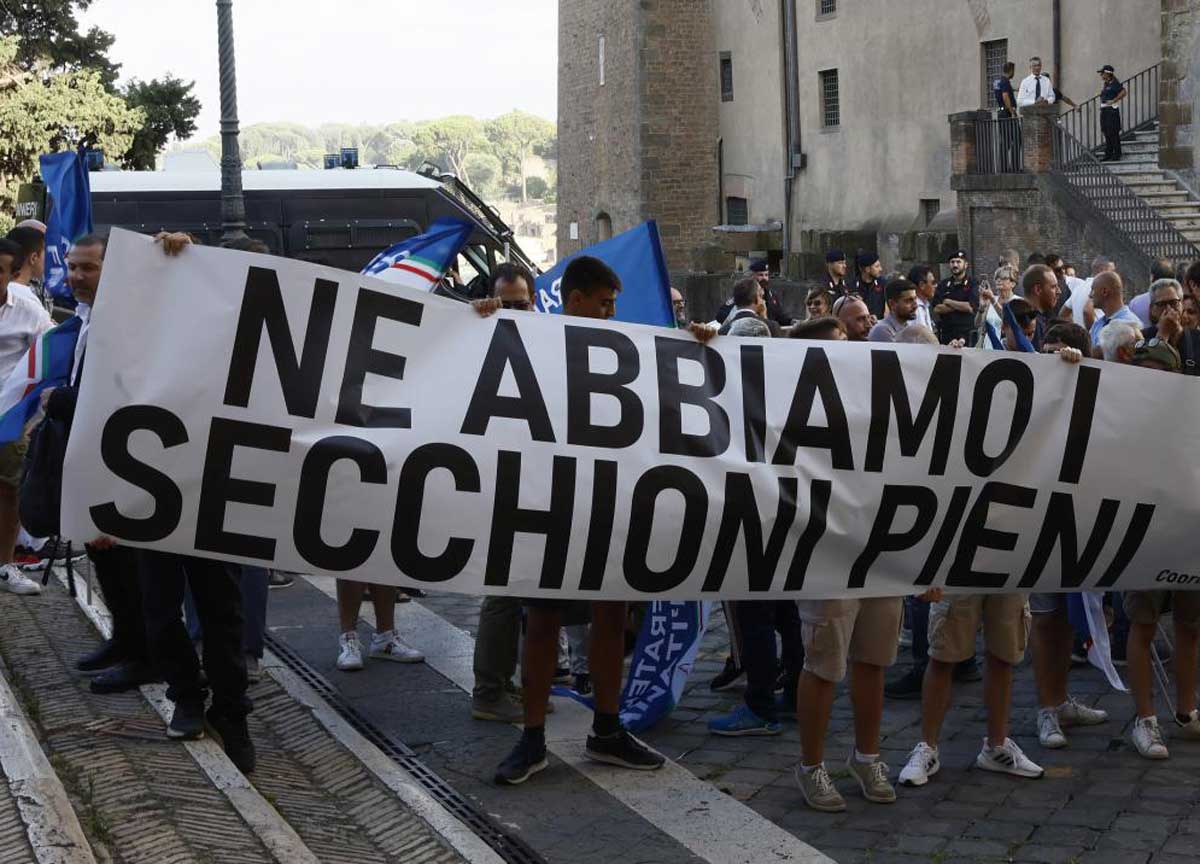 Gualtieri non è commissario ai rifiuti: la Regione Lazio la butta in commedia
