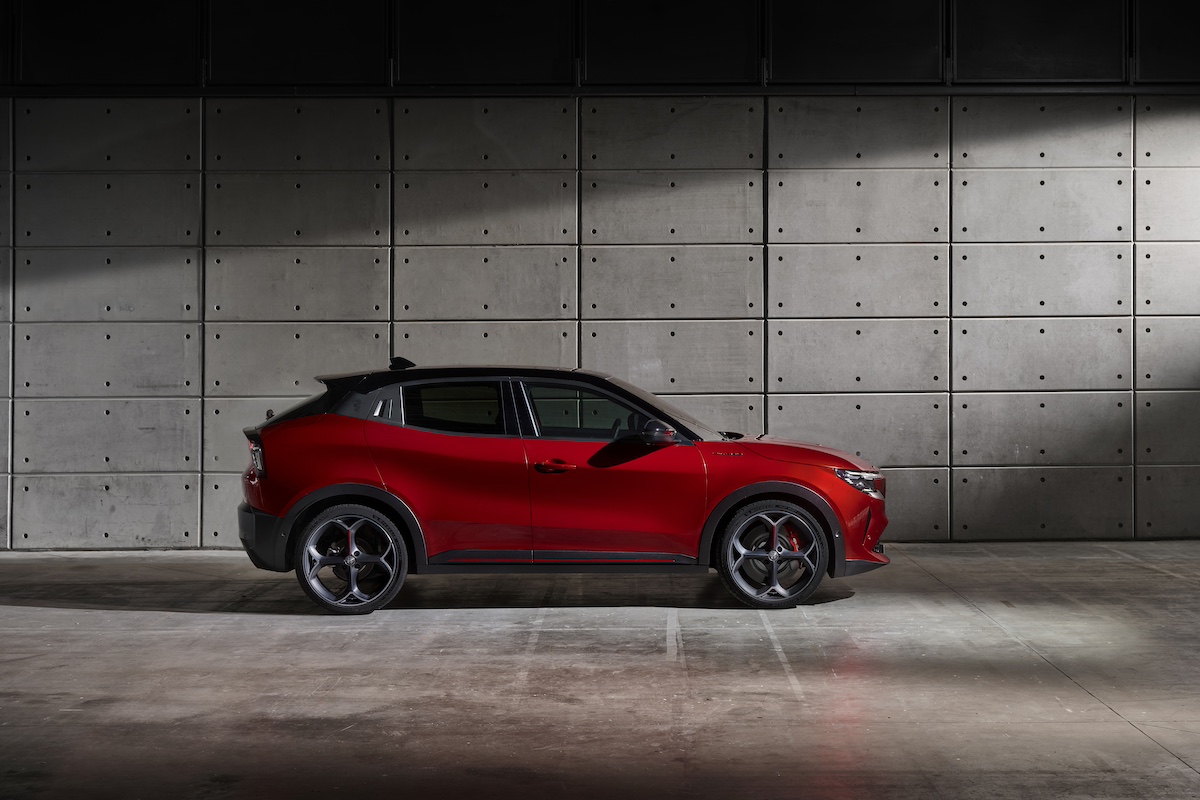 Alfa Romeo MILANO: innovazione e stile nel nuovo capolavoro italiano