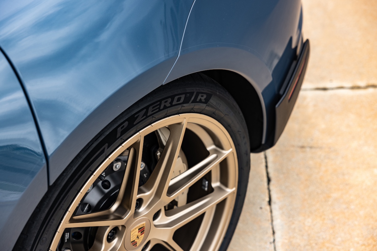 Pirelli P Zero R e Trofeo RS: l’esclusiva scelta di Porsche per la Taycan Pirelli P Zero R e Trofeo RS: l’esclusiva scelta di Porsche per la Taycan