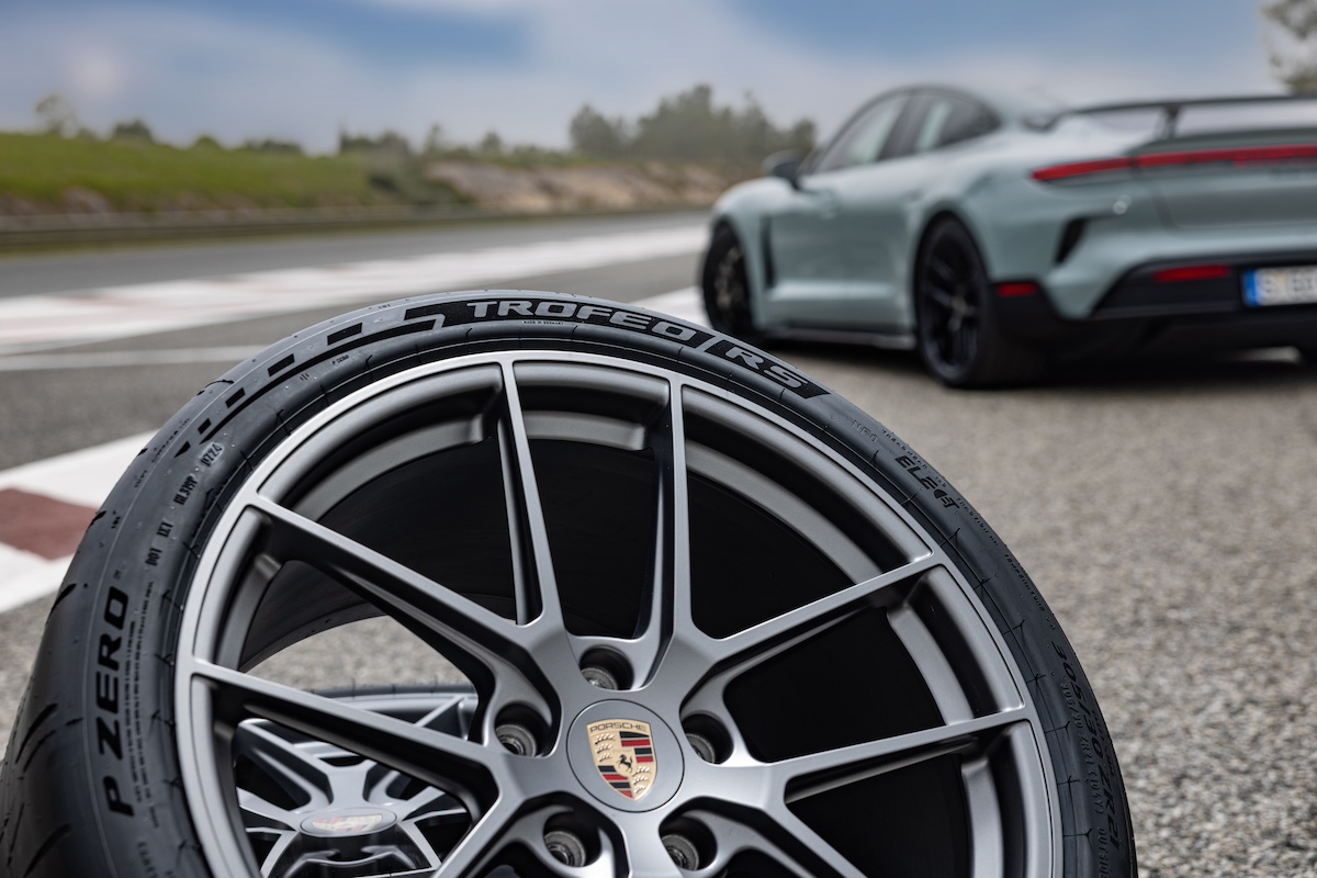 Pirelli P Zero R e Trofeo RS: l’esclusiva scelta di Porsche per la Taycan Pirelli P Zero R e Trofeo RS: l’esclusiva scelta di Porsche per la Taycan