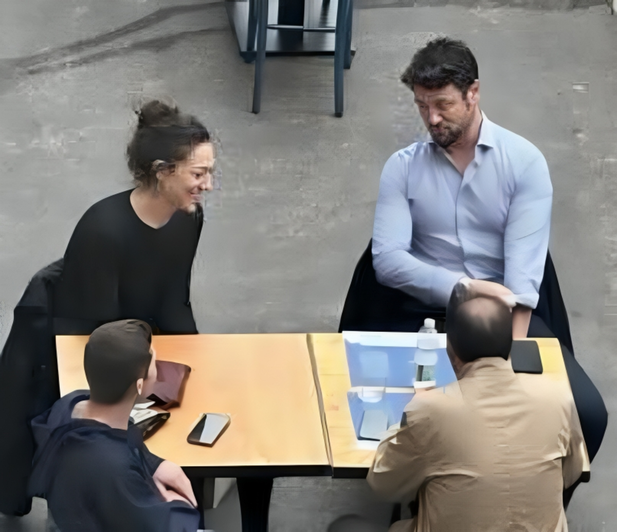 Francesca Verdini e Andrea Giambruno, la strana coppia al bar. Le foto