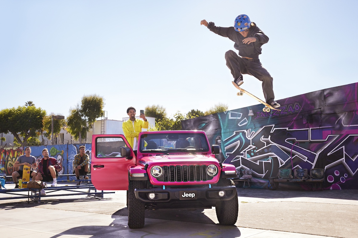 Jeep Wrangler 2024 e 4xe debutta la campagna globale “Famous for Freedom”