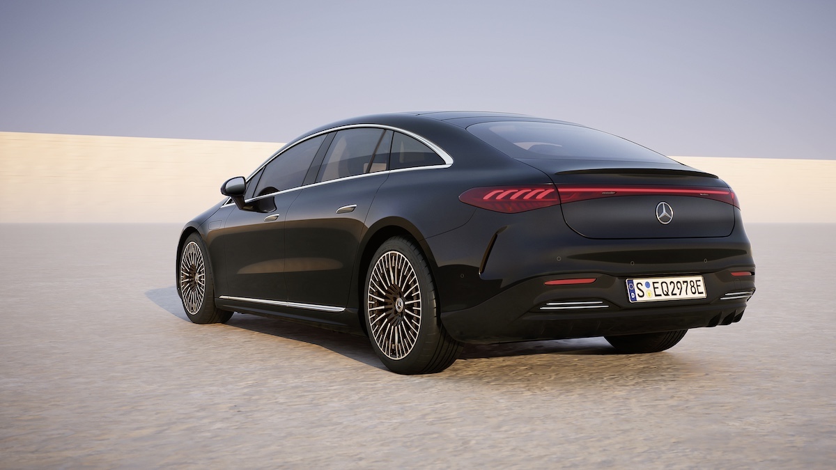 Mercedes EQS 2024: L’innovazione si veste di eleganza e comfort