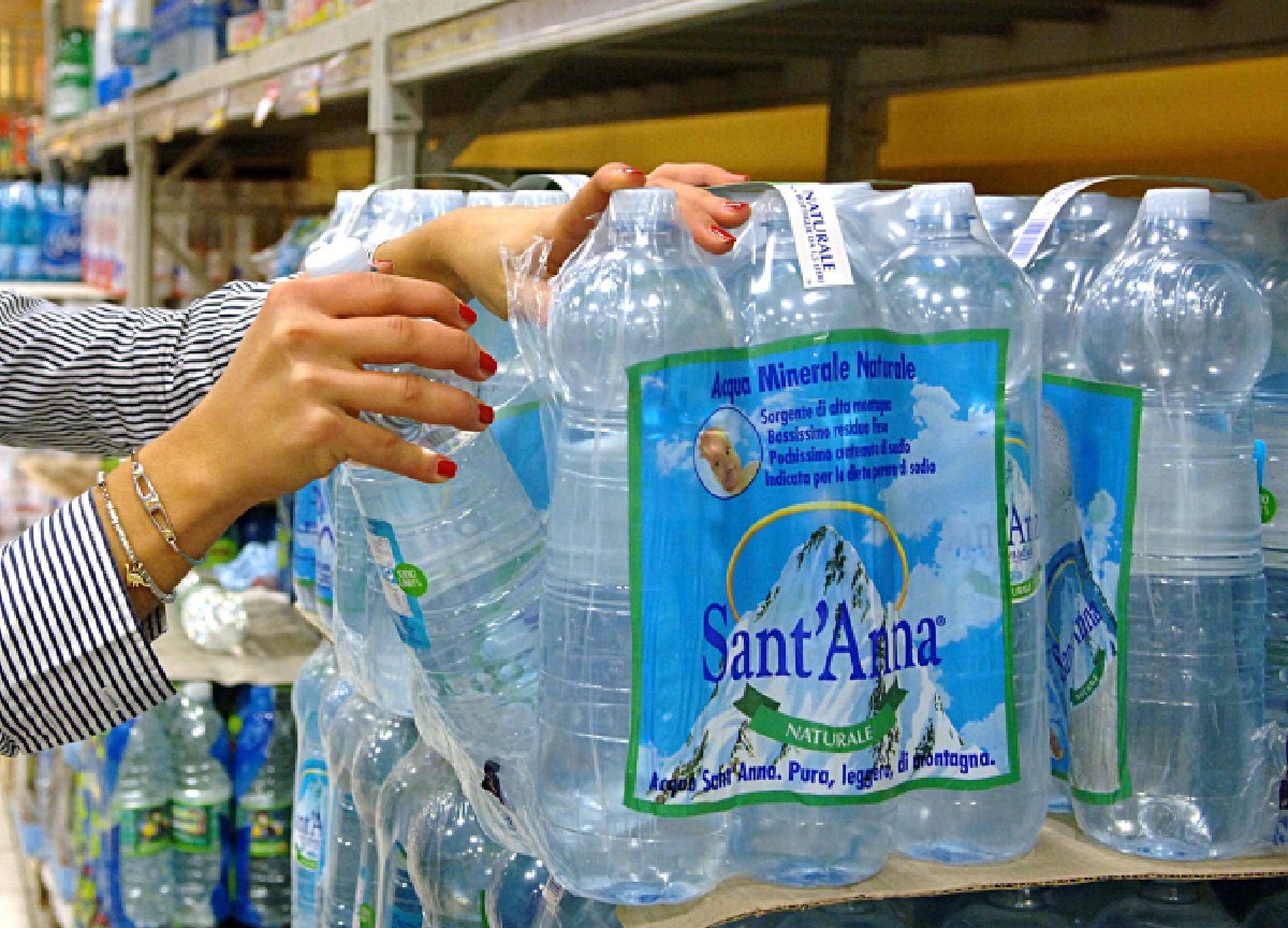 Acqua Sant’Anna: inaugurata la mostra fotografica ‘Acqua-Liquida bellezza’
