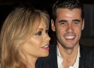 Anna Falchi e Andrea Crippa, prima uscita pubblica. Matrimonio in arrivo? Quell’anello al dito…