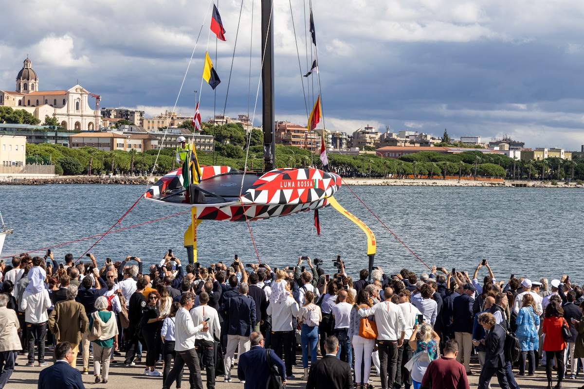 Luna Rossa Prada Pirelli, parte da Cagliari la sfida per l’America’s Cup 2024 Luna Rossa Prada Pirelli, parte da Cagliari la sfida per l’America’s Cup 2024