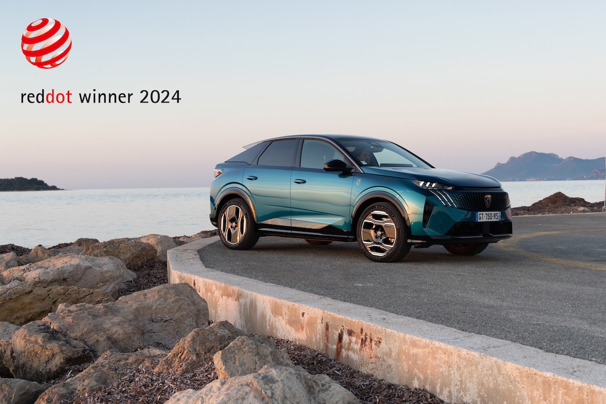 Nuovo PEUGEOT E-3008 conquista il Red Dot Design Award 2024 Nuovo PEUGEOT E-3008 conquista il Red Dot Design Award 2024