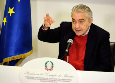 Covid, inchiesta mascherine: chiesto 1 anno e 4 mesi per ex commissario Arcuri