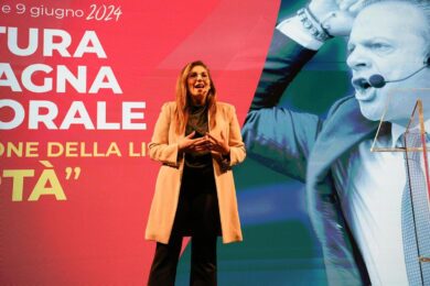 Laura Castelli: “Meloni non ha un progetto di Paese. Sanità esclusa dal Patto”