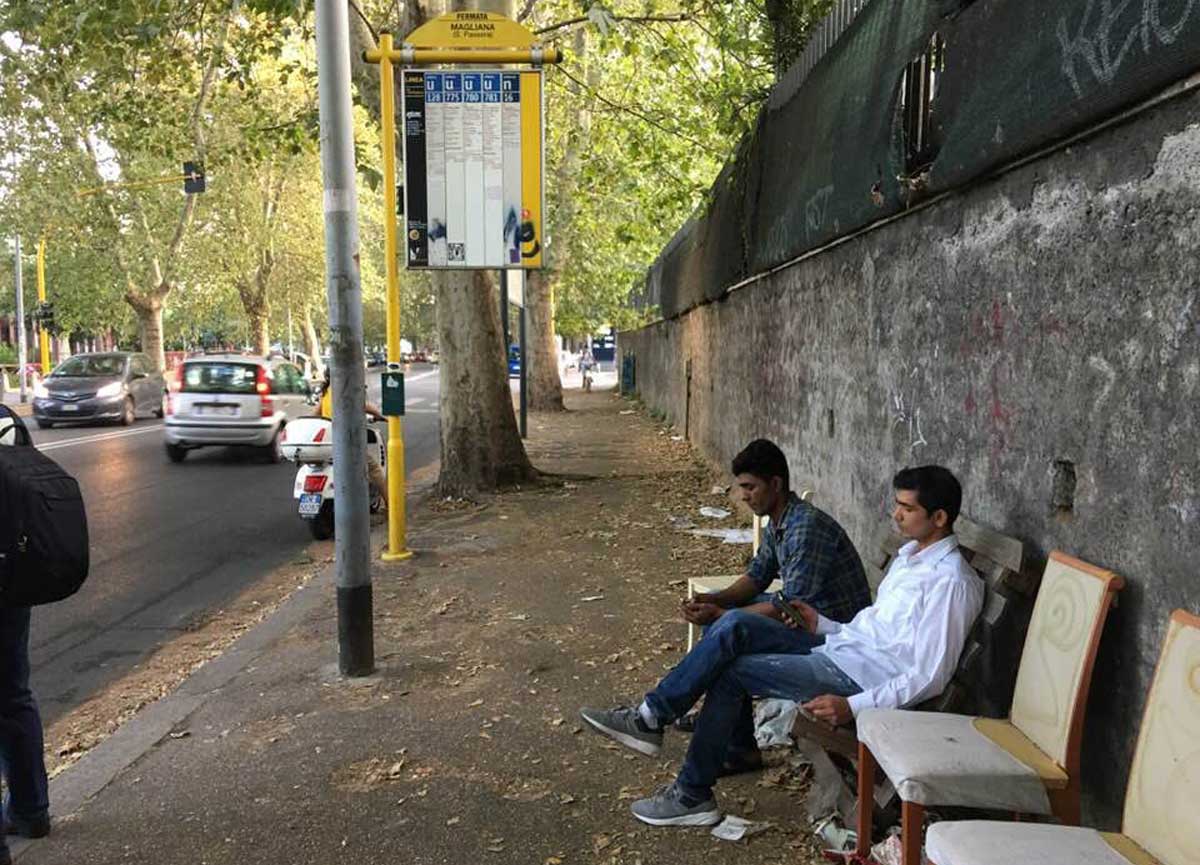 Trasporti, aumenta il prezzo del biglietto ma il 20% dei romani resta a piedi Trasporti, aumenta il prezzo del biglietto ma il 20% dei romani resta a piedi