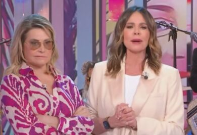 Simona Ventura a Belve: come sta dopo la paresi facciale che l’ha colpita