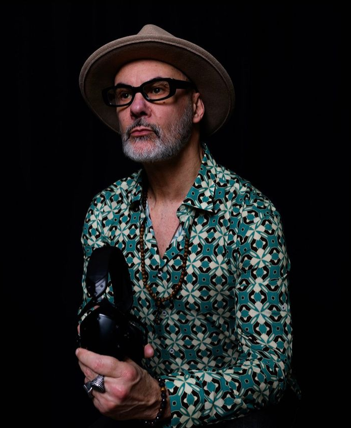 Guinness dei primati con il dj cuneese Faber Moreira Guinness dei primati con il dj cuneese Faber Moreira