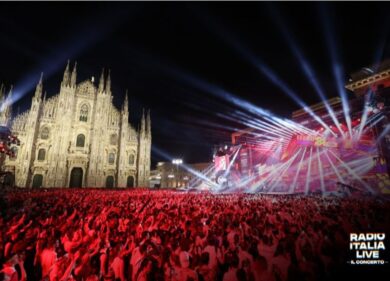 Radio Italia Live torna a Milano: 12 star sul palco di piazza Duomo