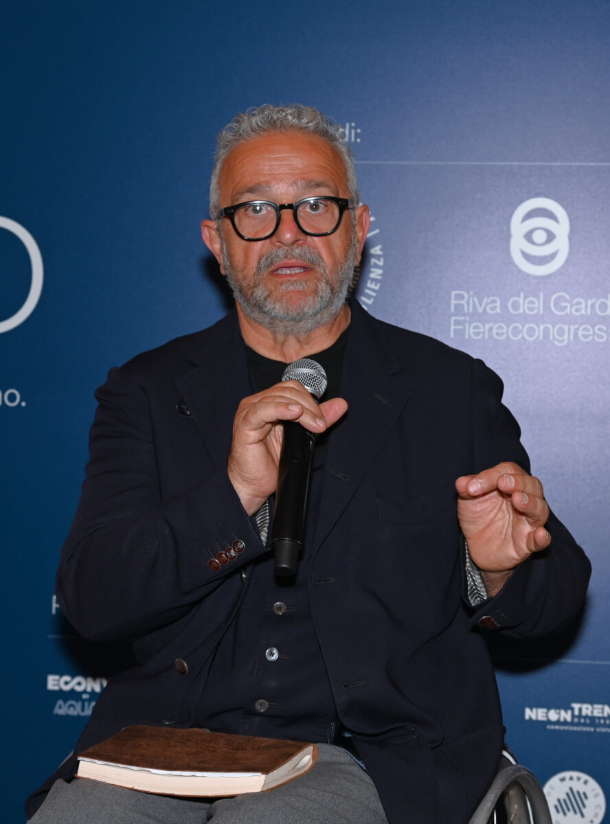 DI OGNUNO lo spazio di incontro tra industria Alberghiera e Universal Design DI OGNUNO lo spazio di incontro tra industria Alberghiera e Universal Design