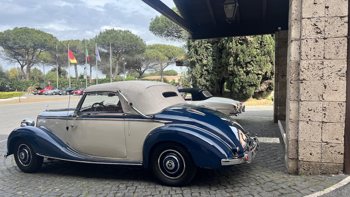 Mercedes-Benz, festeggia i 30 anni del Registro Italia Mercedes-Benz, festeggia i 30 anni del Registro Italia