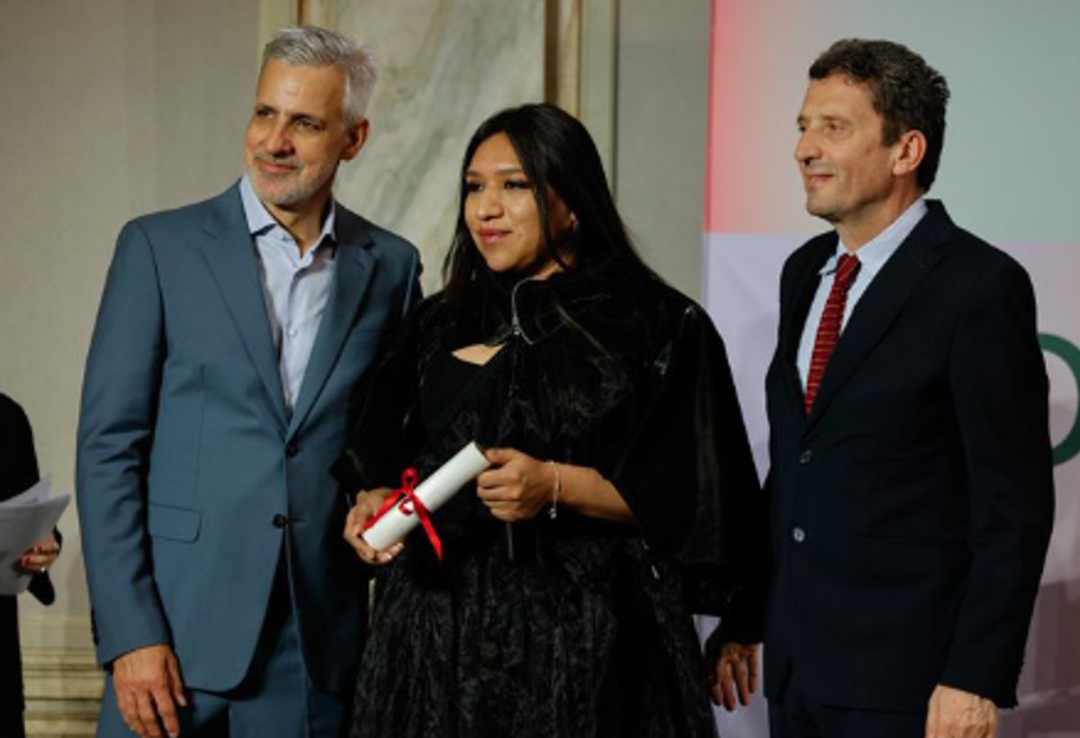 Biennale di Venezia, chi è La Chola Poblete prima artista trans premiata Biennale di Venezia, chi è La Chola Poblete prima artista trans premiata