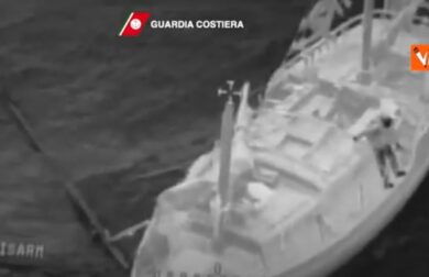 Uomo disperso da giorni in mare tra Grecia e Italia, salvato da Guardia Costiera