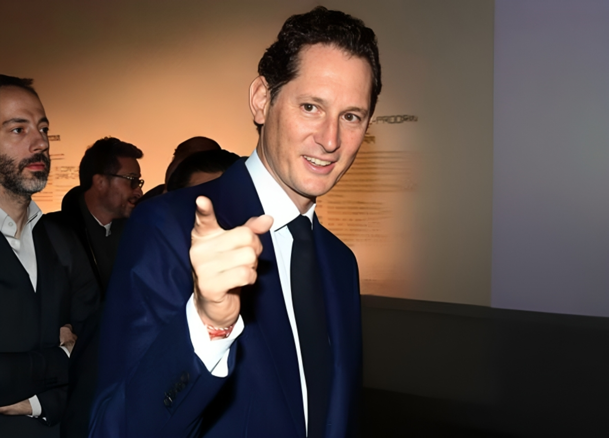Exor-Ferrari, Elkann quasi al raddoppio dei suoi guadagni. Ma il vero tesoretto… Exor-Ferrari, Elkann quasi al raddoppio dei suoi guadagni. Ma il vero tesoretto…
