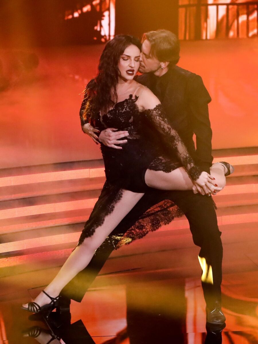 Arisa, appello in TV per trovare un fidanzato: “Sono single e…”. L’annuncio!