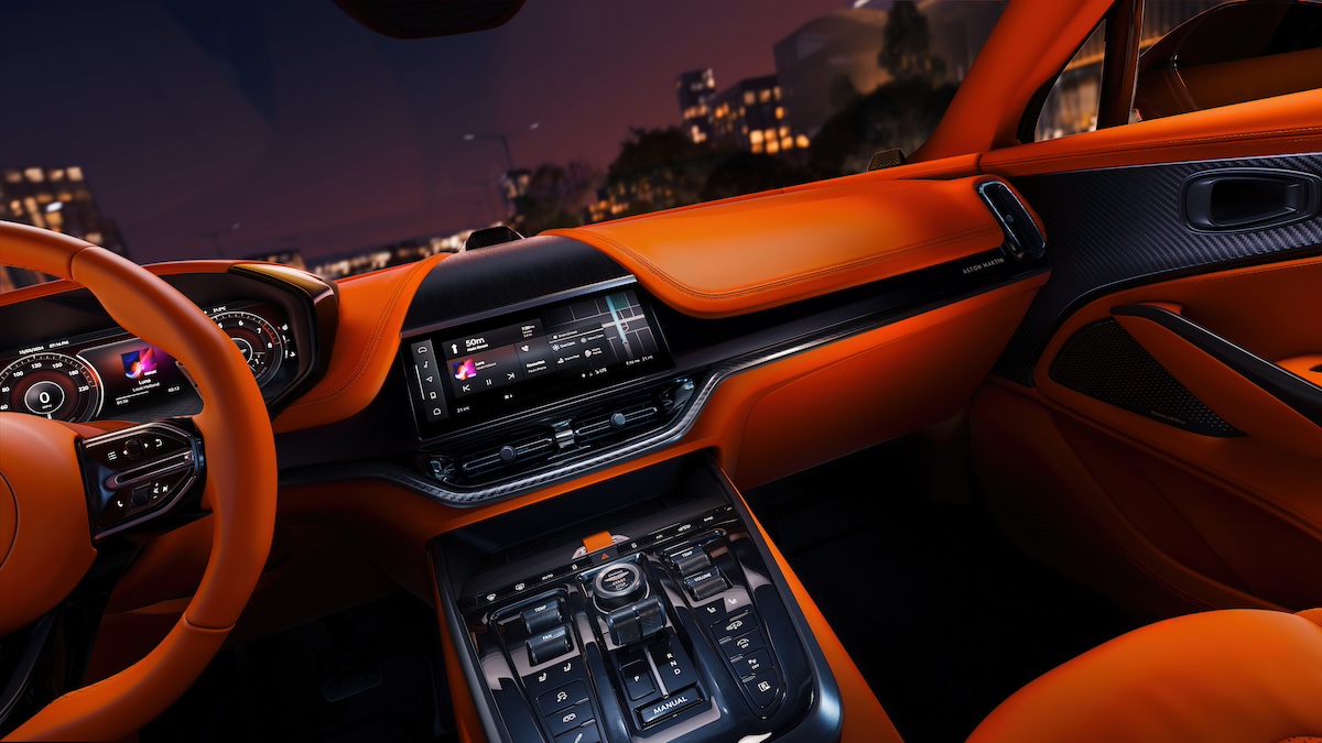Aston Martin DBX707: l’evoluzione del SUV di lusso Aston Martin DBX707: l’evoluzione del SUV di lusso