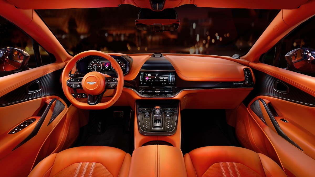 Aston Martin DBX707: l’evoluzione del SUV di lusso Aston Martin DBX707: l’evoluzione del SUV di lusso