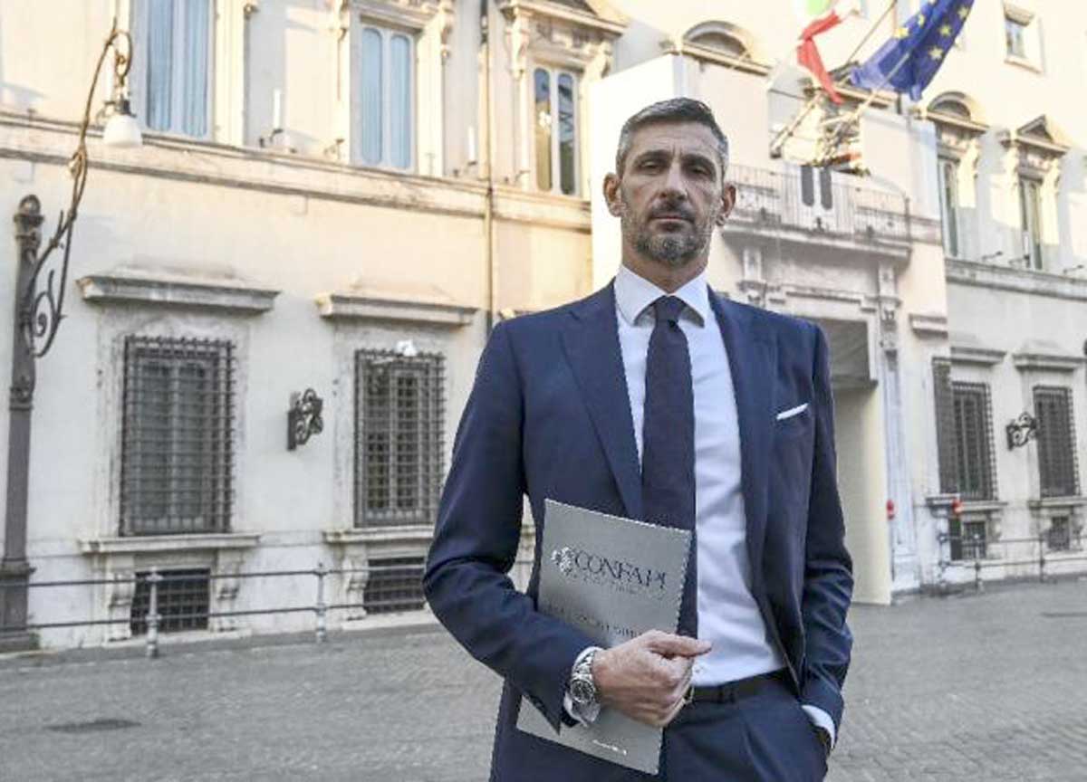 Le piccole e medie imprese studiano l’AI: utile? Inutile: il sondaggio Confapi