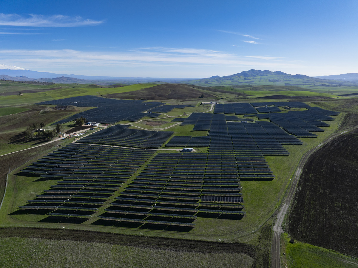 Sicilia, Edison inaugura un nuovo impianto fotovoltaico da 41 MW Sicilia, Edison inaugura un nuovo impianto fotovoltaico da 41 MW