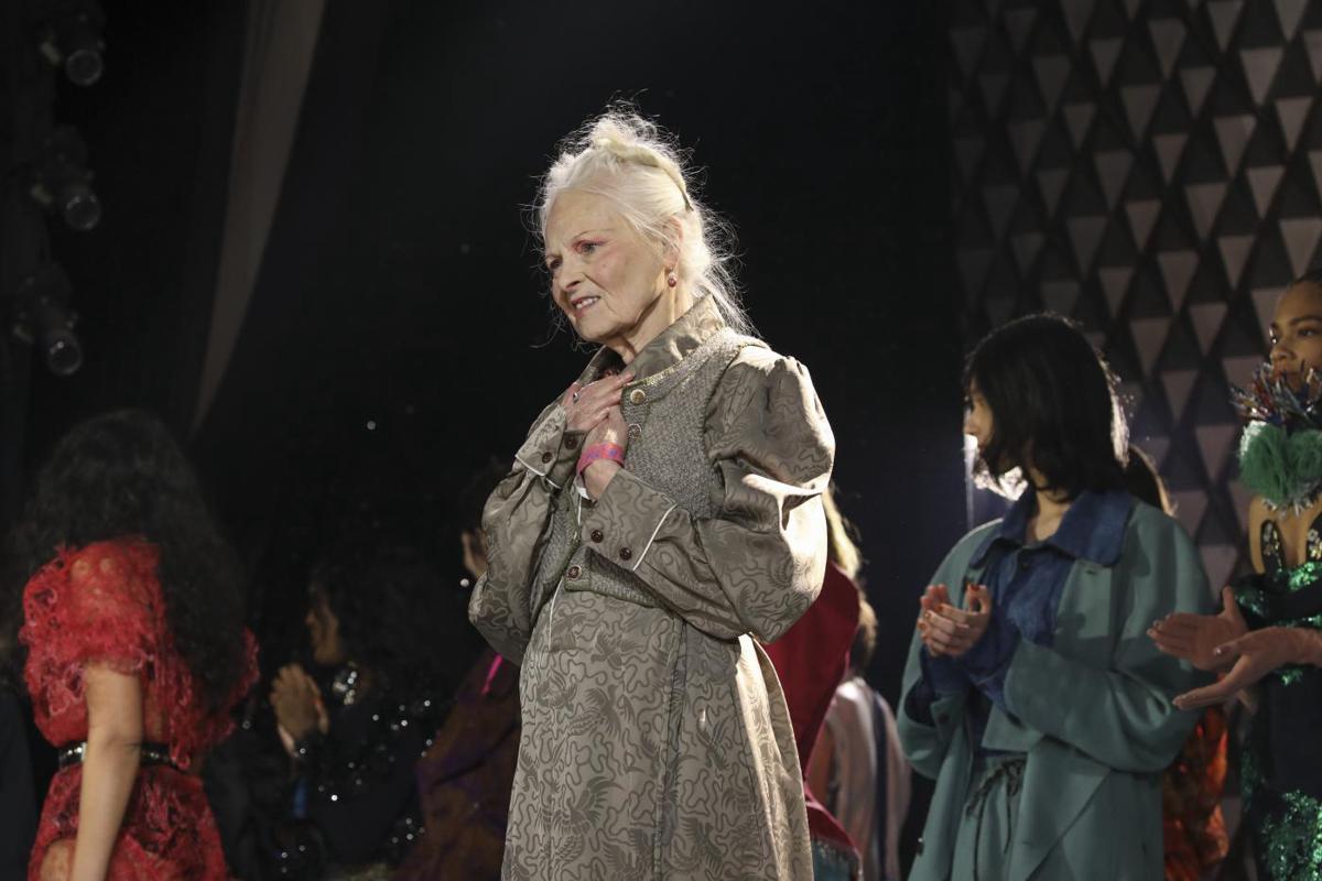 Vivienne Westwood, Christie’s mette all’asta i look più iconici della designer Vivienne Westwood, Christie’s mette all’asta i look più iconici della designer