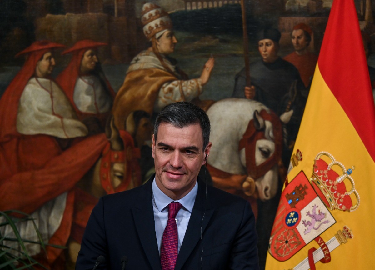 Indagata la moglie di Sanchez, ipotesi dimissioni del premier spagnolo Indagata la moglie di Sanchez, ipotesi dimissioni del premier spagnolo