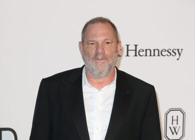 Reati sessuali, colpo di scena: annullata la condanna di Harvey Weinstein